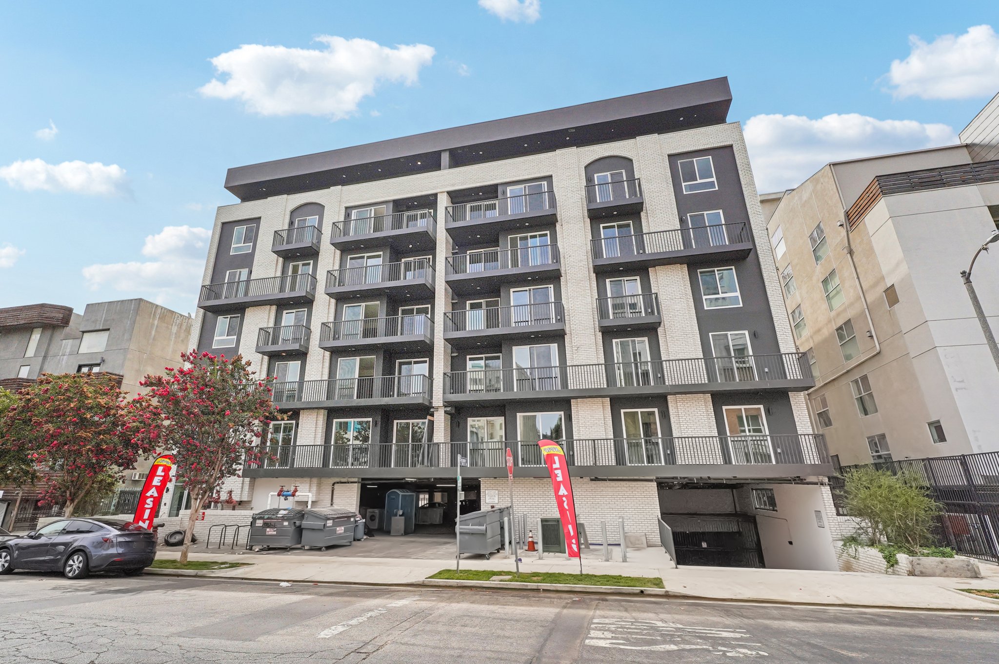 Brand-New Luxury Living in the Heart of Hollywood